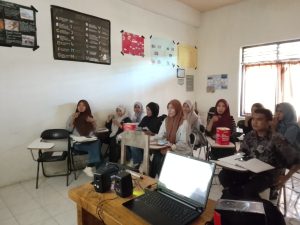 Project Mata Kuliah: American English Literature Bioskop Mini