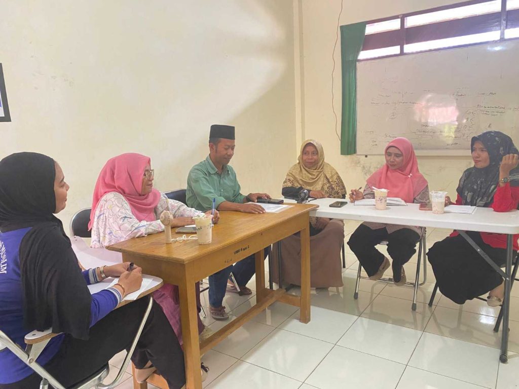 Prodi Pendidikan Bahasa Inggris Universitas Muslim Buton Gelar Rapat Persiapan Akreditasi