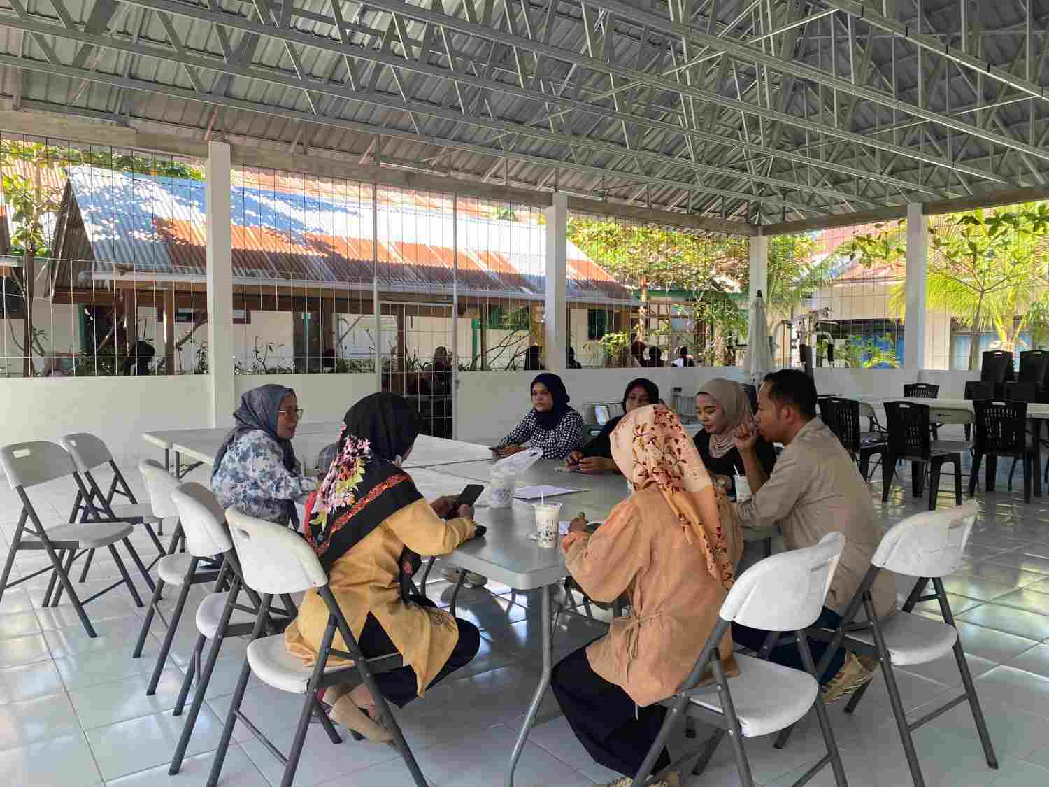 Prodi Pendidikan Bahasa Inggris Universitas Muslim Buton Gelar Rapat Persiapan FGD Kurikulum dan Visi Misi Program Studi